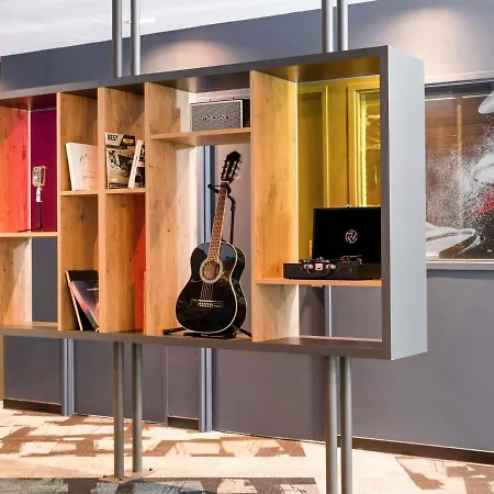 Hotel Ibis Lyon Cite Internationale 3*