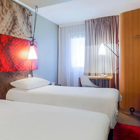 Ibis Lyon Cite Internationale Hotel 3*