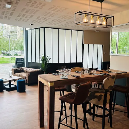 里昂卡卢尔宜必思国际酒店 卡威尔奎