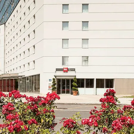 里昂卡卢尔宜必思国际酒店 酒店 卡威尔奎