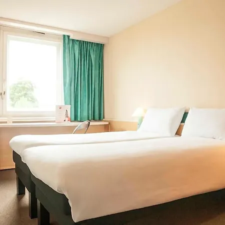 Ibis Lyon Cite Internationale 3*