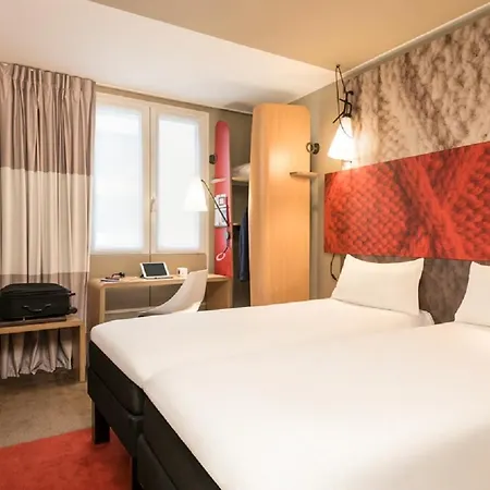 酒店 里昂卡卢尔宜必思国际酒店 卡威尔奎