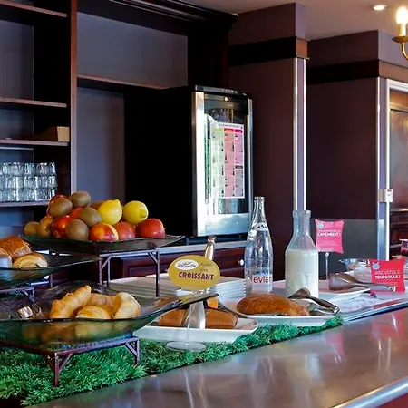 Hotel Ibis Lyon Cite Internationale 3*